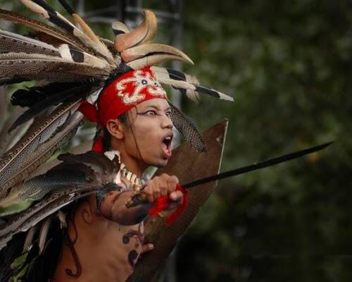 DAYAK