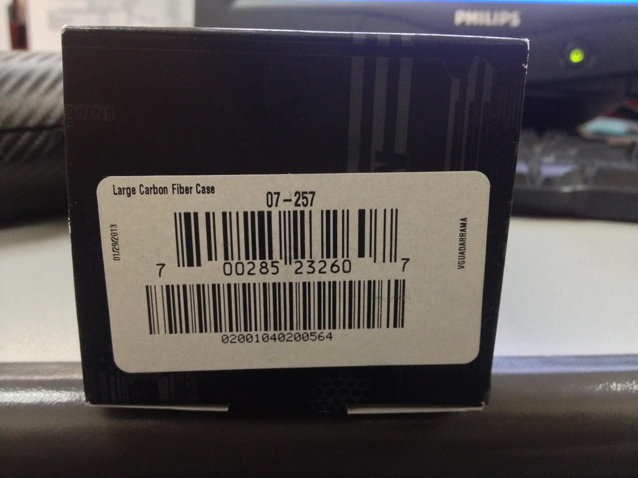 Terjual OAKLEY Large Carbon Fiber Eyewear Case [Original] KASKUS