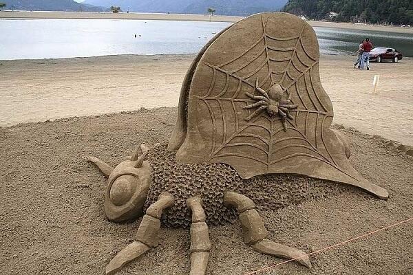 WOW Karya seni ini dari pasir pantai