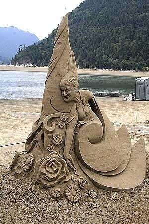 WOW Karya seni ini dari pasir pantai