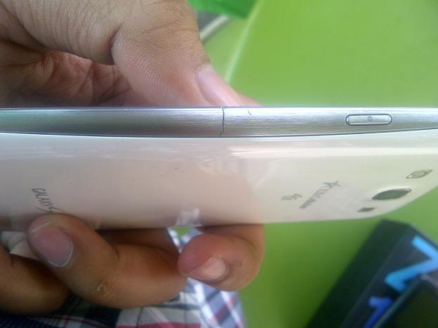 samsung galaxy s3 us version at&t 4G lte ram 2GB 2.8 juta