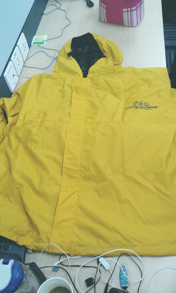 Jas Hujan Makalu / Raincoat Makalu