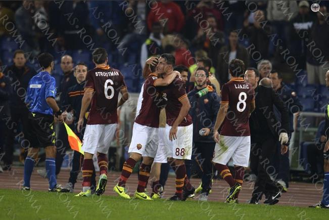 Whoohhhooo!!! tekuk Chievo, Roma cetak rekor baru di Serie A gan. 10 Plays = 10 Wins