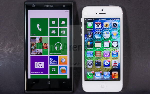 iPhone 5 vs Nokia Lumia 1020, Siapa Lebih Tangguh?