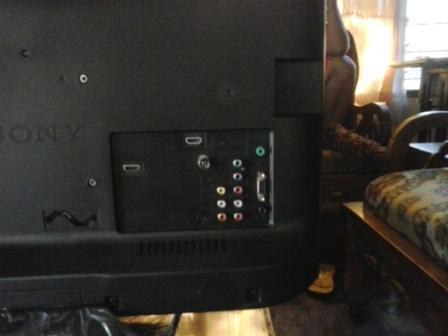 JUAL (2nd) baru 1 minggu pakai SONY BRAVIA LED TV 24" COD SOLO / SRAGEN