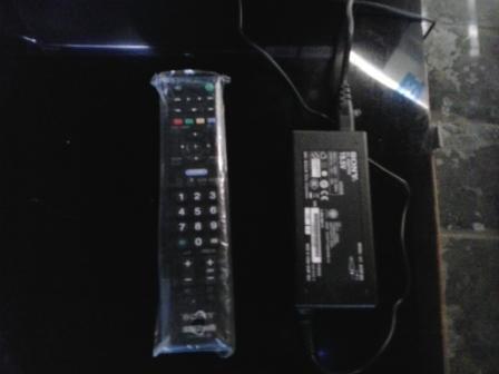 JUAL (2nd) baru 1 minggu pakai SONY BRAVIA LED TV 24" COD SOLO / SRAGEN