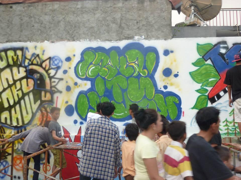 Tawuran street art di johar baru