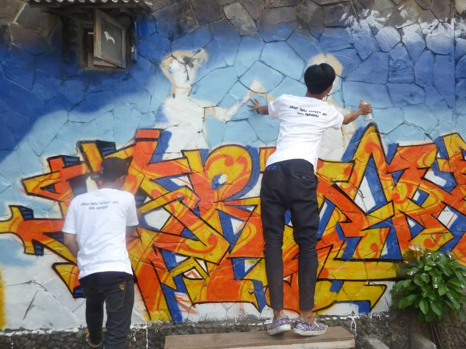 Tawuran street art di johar baru