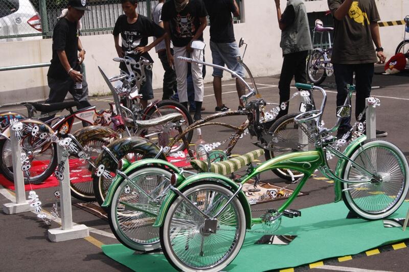 Mengenal lebih jauh si Sepeda Nyentrik Lowrider Bicycle