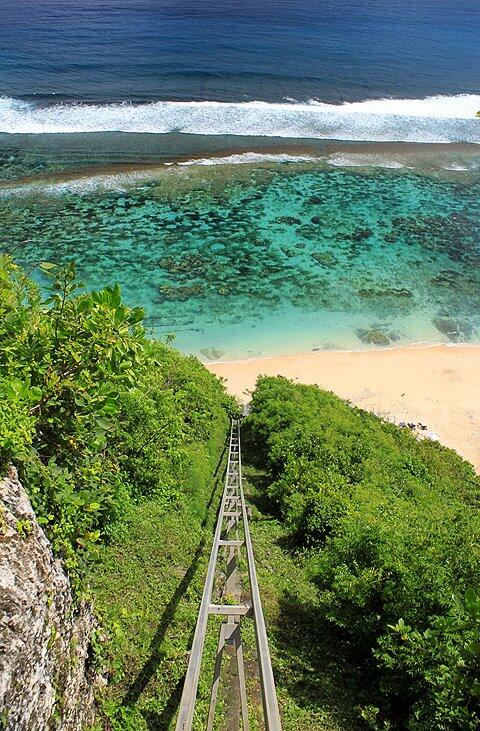 Keindahan Pantai Nammos di Bali