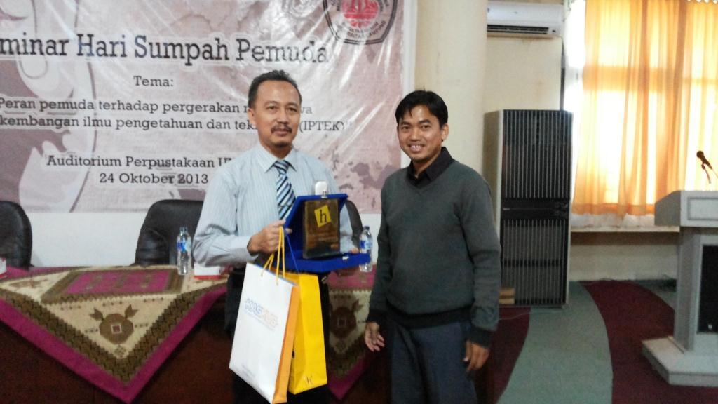 Penyerahan Melek Hukum Award 2013
