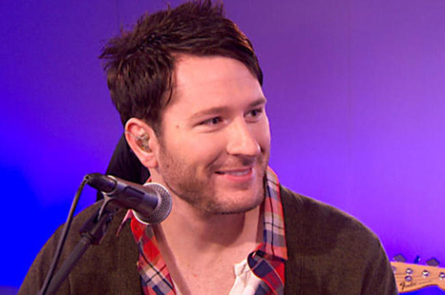 Andai semua orang bersifat seperti Adam Young ( Owl City ) Mungkin bumi akan indah