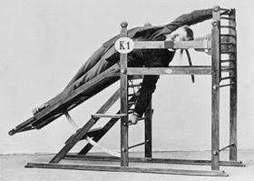 Alat nge Gym jaman dulu dan Kostumnya