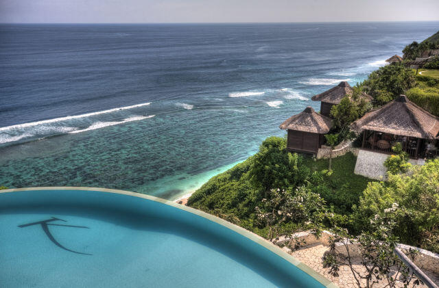 Keindahan Pantai Nammos di Bali