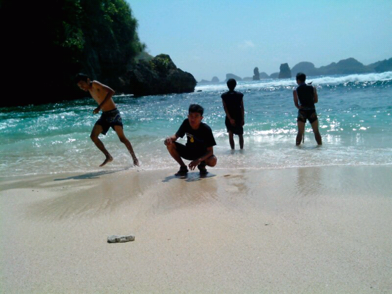 &quot;xxx&quot; pulau sempu