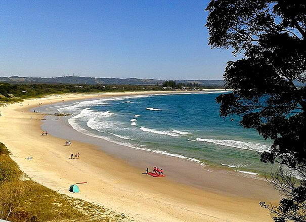 10 Pantai Terindah di dunia