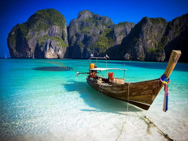 10 Pantai Terindah di dunia