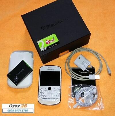 Jual HP Balckberry DAKOTA Bold 9900 1256 purewhite(QUERTY+ touchscreen)sekon murah