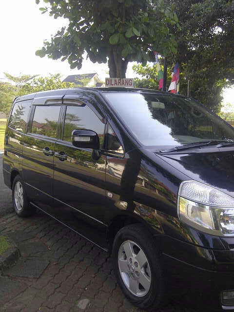 Serena Highway Star 2005 Black