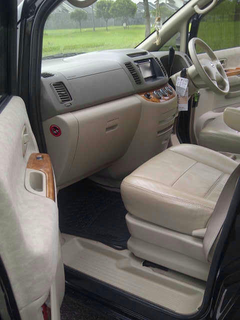 Serena Highway Star 2005 Black