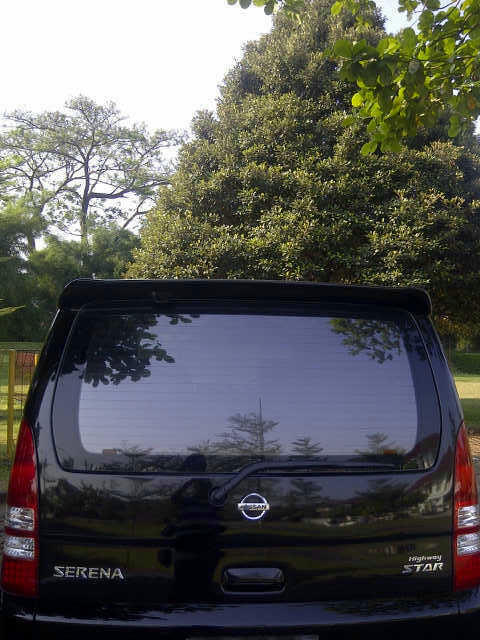 Serena Highway Star 2005 Black
