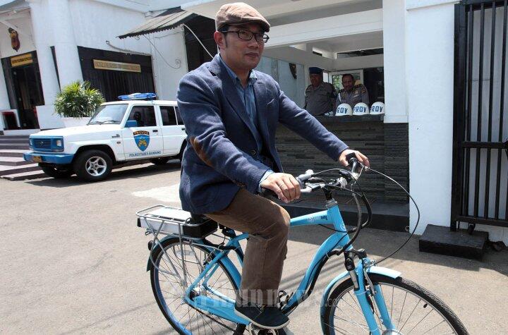 Ridwan Kamil Walikota Bandung yang Kocak dan Humoris gan. Cekidot! :ngakak