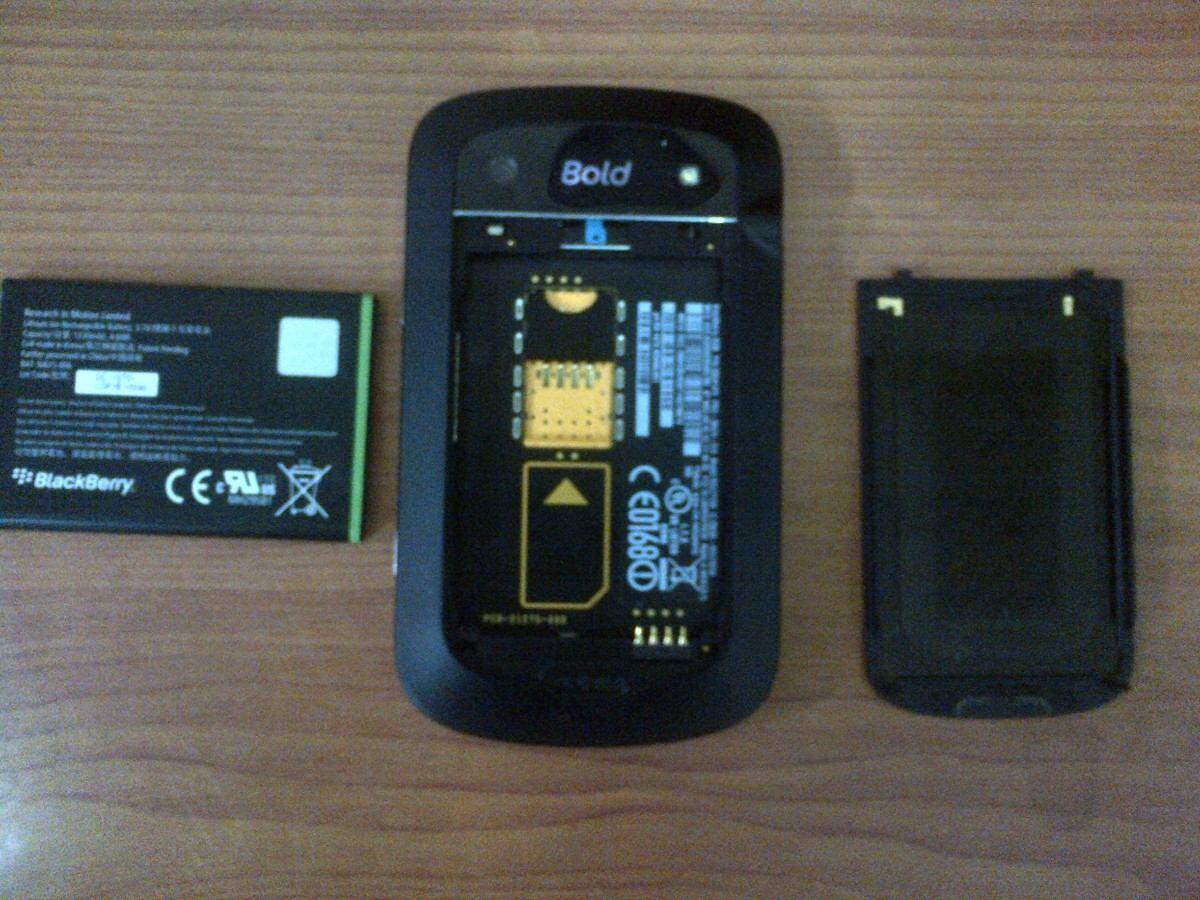 BLACKBERRY MONTANA 9930 DAKOTA CDMA BISA GSM MULUS MALANG KOTA