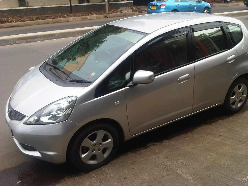 HONDA ALL NEW JAZZ S AT 2009 SILVER METALIK