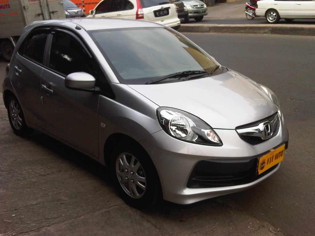 HONDA BRIO 1.3 E AT 2013 SILVER METALIK