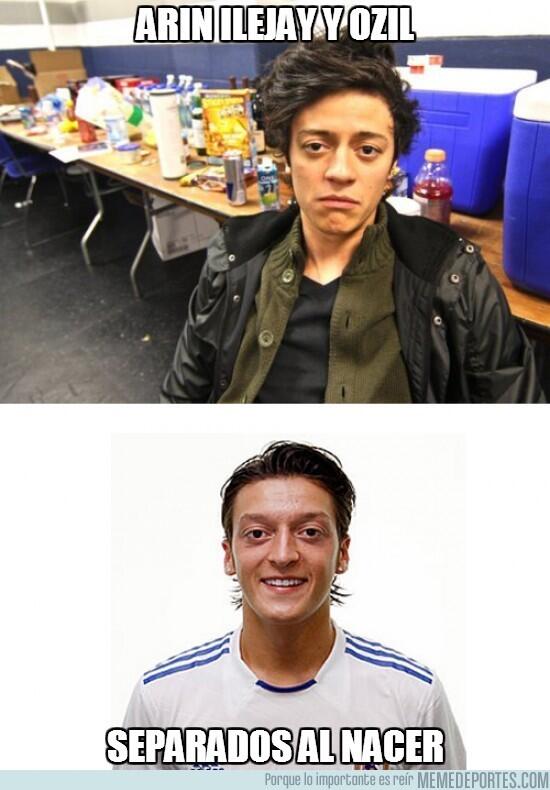 mirip kagak gan Mesut ozil + arin ilejay + Enzo Ferrari 