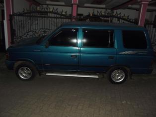 JUAL CEPAT Isuzu Panther Grand Royal 97 hijau Rp, 72,5 juta