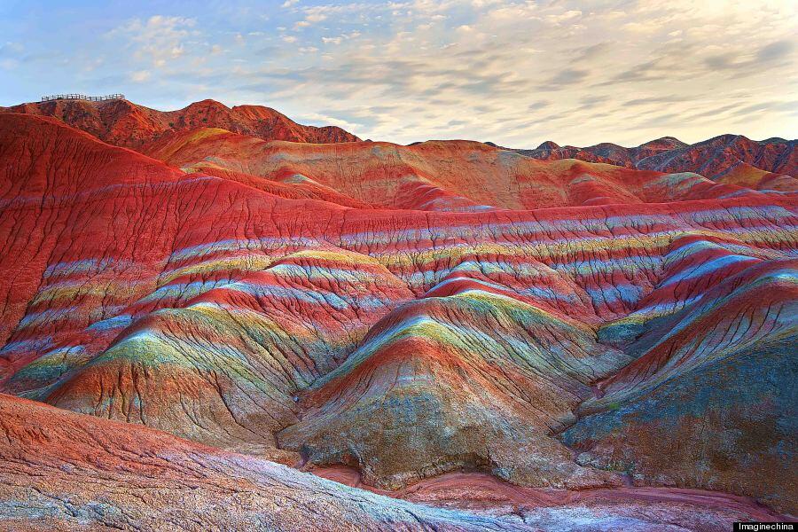 Gunung Pelangi di Cina, Keajaiban alam, cantik banget gan!!