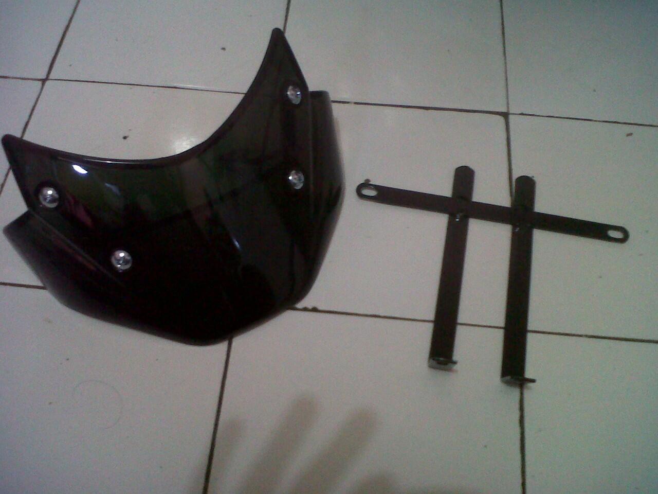 Terjual Aksesoris Yamaha byson Modif Breket plat visor 