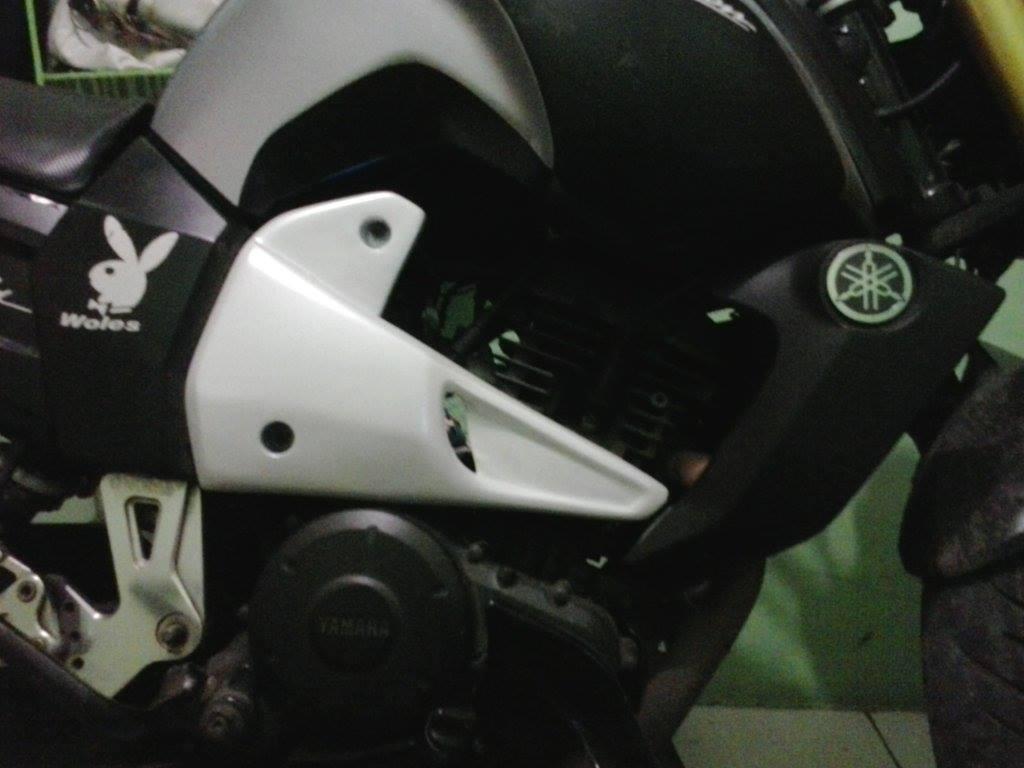 Terjual Aksesoris Yamaha byson Modif (Breket plat/visor 