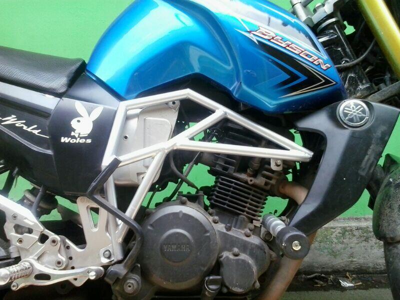 Terjual Aksesoris Yamaha byson  Modif Breket plat visor 