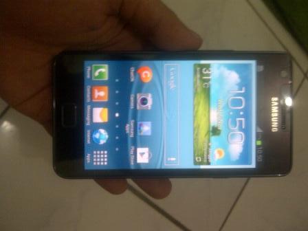 Samsung Galaxy S II Black GT-i9100 --- Maknyuuus gan....