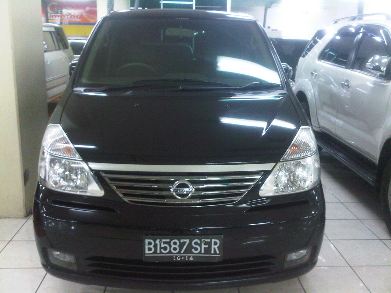 Nissan serena HWS 2009 , cicilan lagi-lagi 2 jutaan gan !