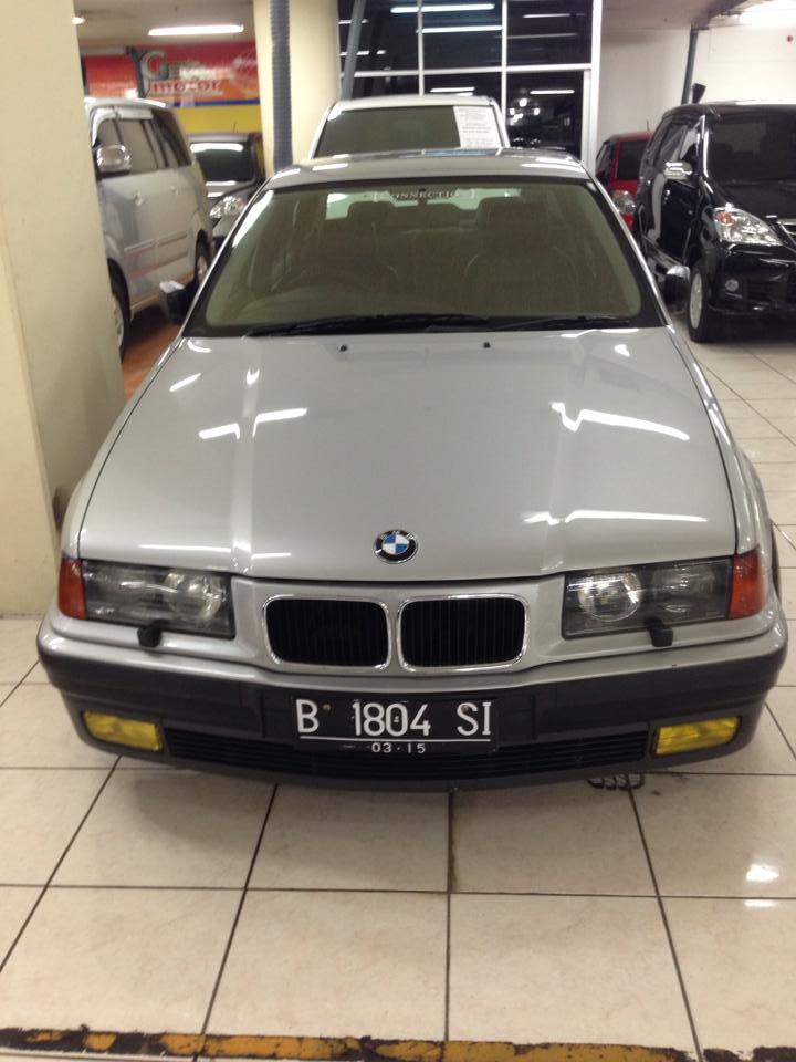Nih buat agan para hobbiers mobil , BMW320 MT 1995