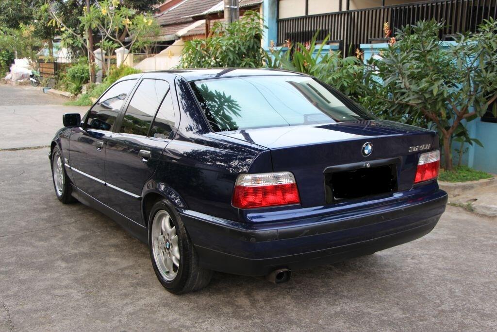 BMW 320I