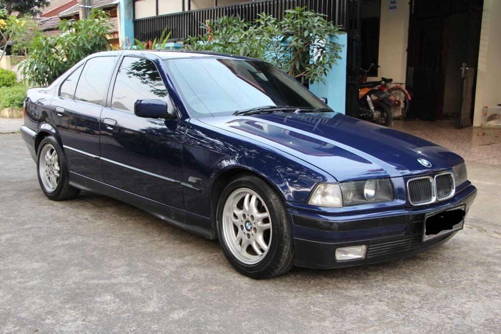 BMW 320I