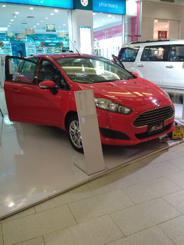 NEW FORD FIESTA TYPE TREND SPECIAL PROMO KHUSUS BULAN INI.