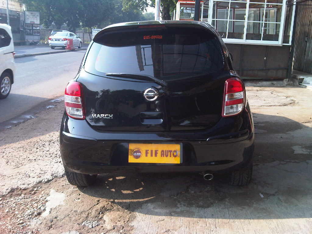 NISSAN MARCH 1.2 SX AUTECH AT 2011 HITAM METALIK