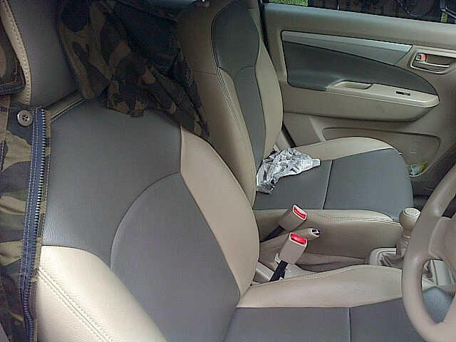 DIJUAL SUZUKI ERTIGA 2013 TIPE GL MANUAL DOUBLE BLOWER BARU PAKE 6BULAN