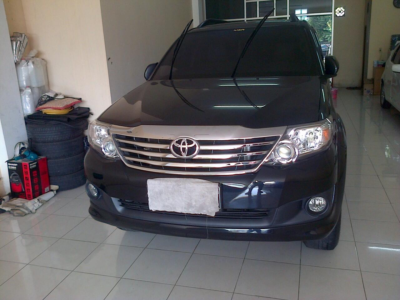 TOYOTA FORTUNER G AUTOMATIC DISEL 2012 HITAM ISTIMEWA