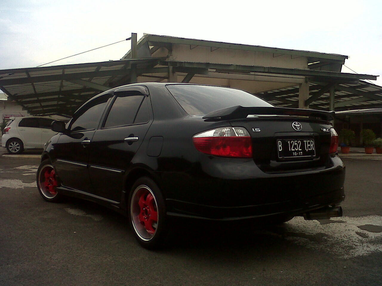 Vios Limo, Black hawk modif Tomz