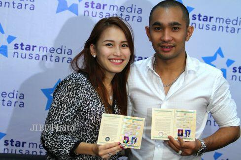 Ayu Ting Ting Gugat Cerai Enji Usai Melahirkan