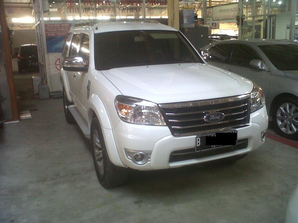 Ford Everest XLT at 2011