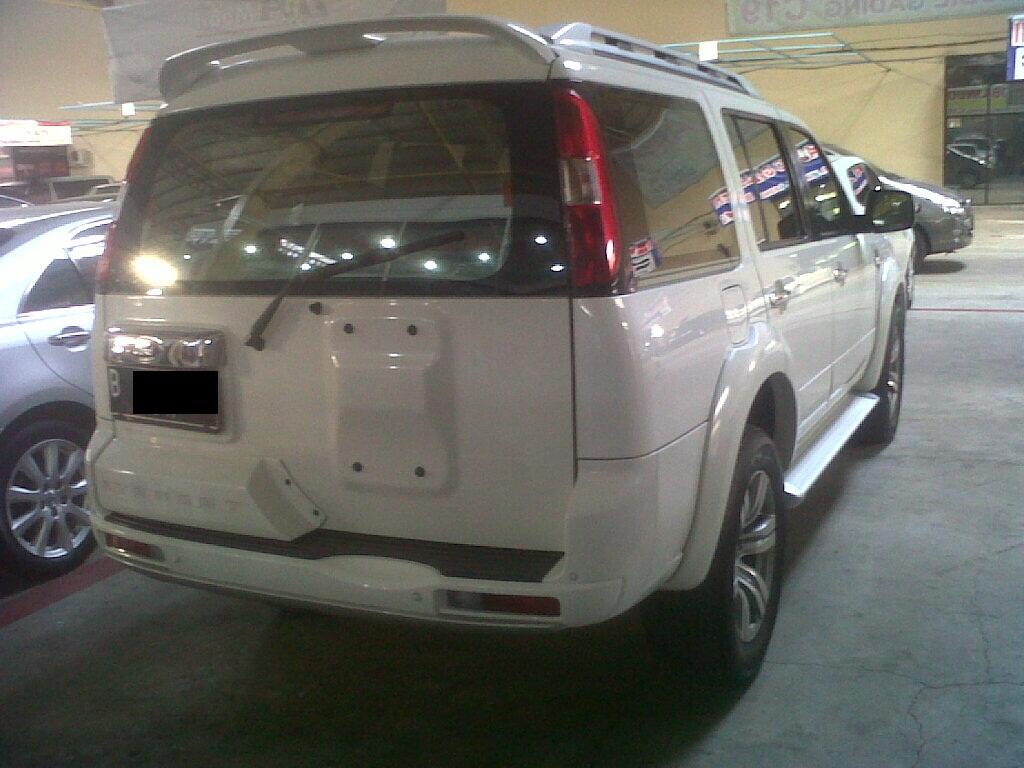 Ford Everest XLT at 2011