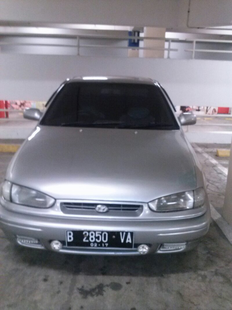 hyundai elantra 96