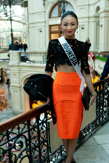 MISS UNIVERSE 2013,WHULANDARY MEMBUAT HEBOH RUSSIA